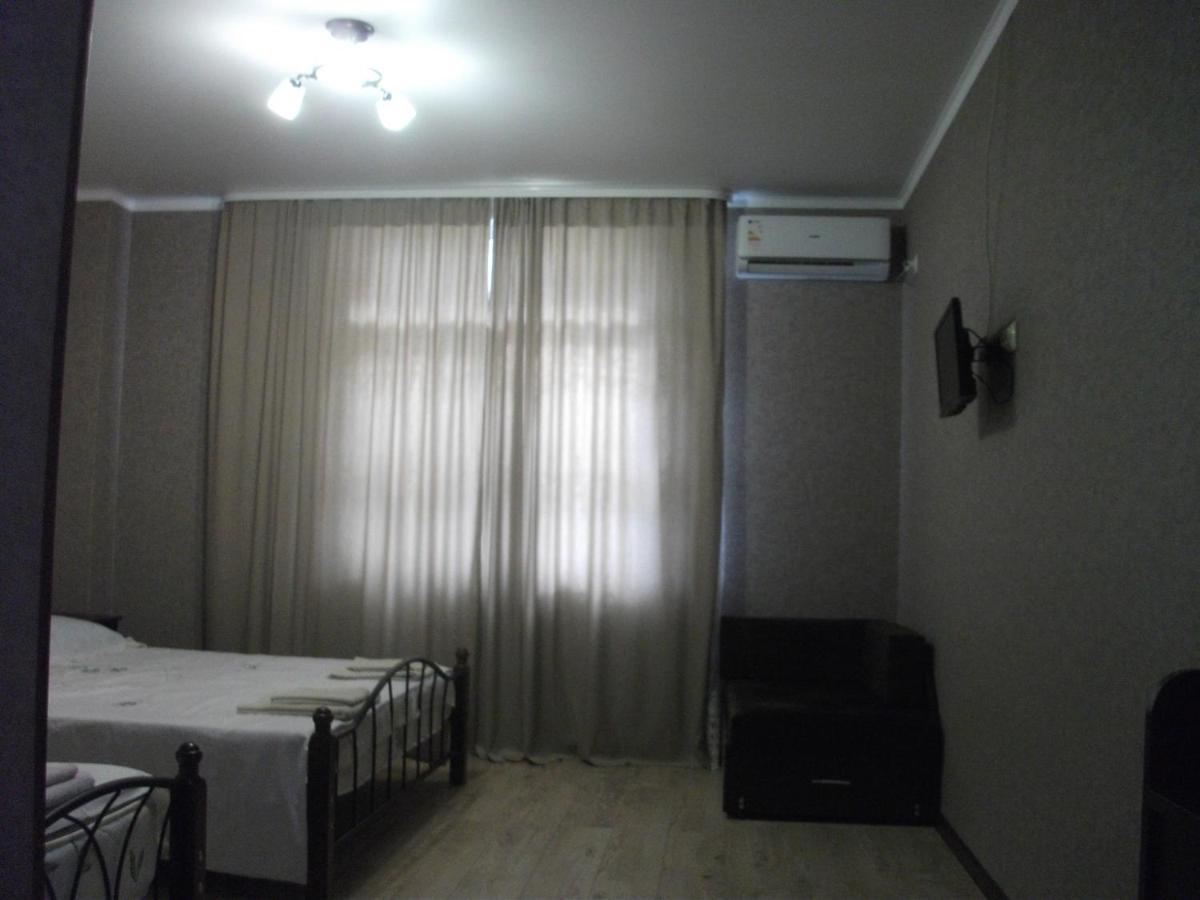 Guesthouse On Kabardinskaya 139A Gagra Exterior photo