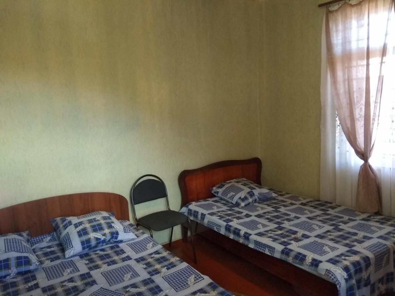 Guesthouse On Kabardinskaya 139A Gagra Exterior photo